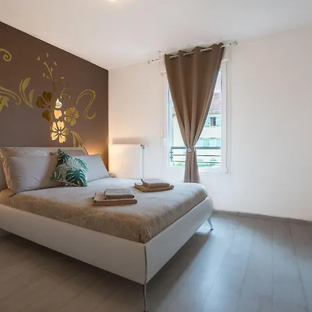 Spacieux - 4 Pers' - Balcon - 2 Lits - Parking Lejlighed *