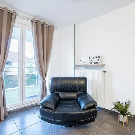 Spacieux - 4 Pers' - Balcon - 2 Lits - Parking Lejlighed