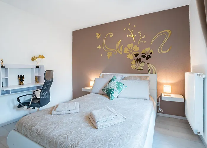 Spacieux - 4 Pers' - Balcon - 2 Lits - Parking Apartment Woippy