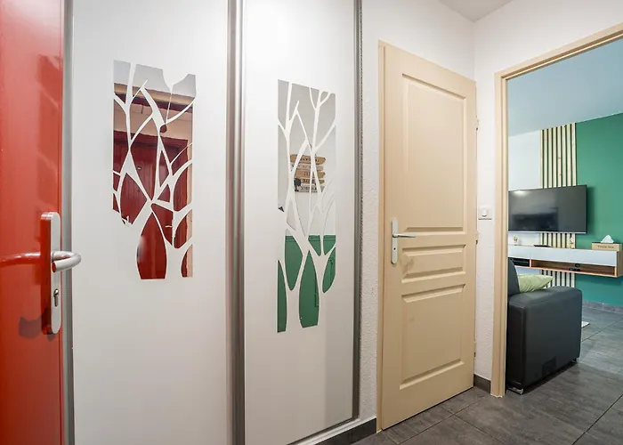 Spacieux - 4 Pers' - Balcon - 2 Lits - Parking Apartment *